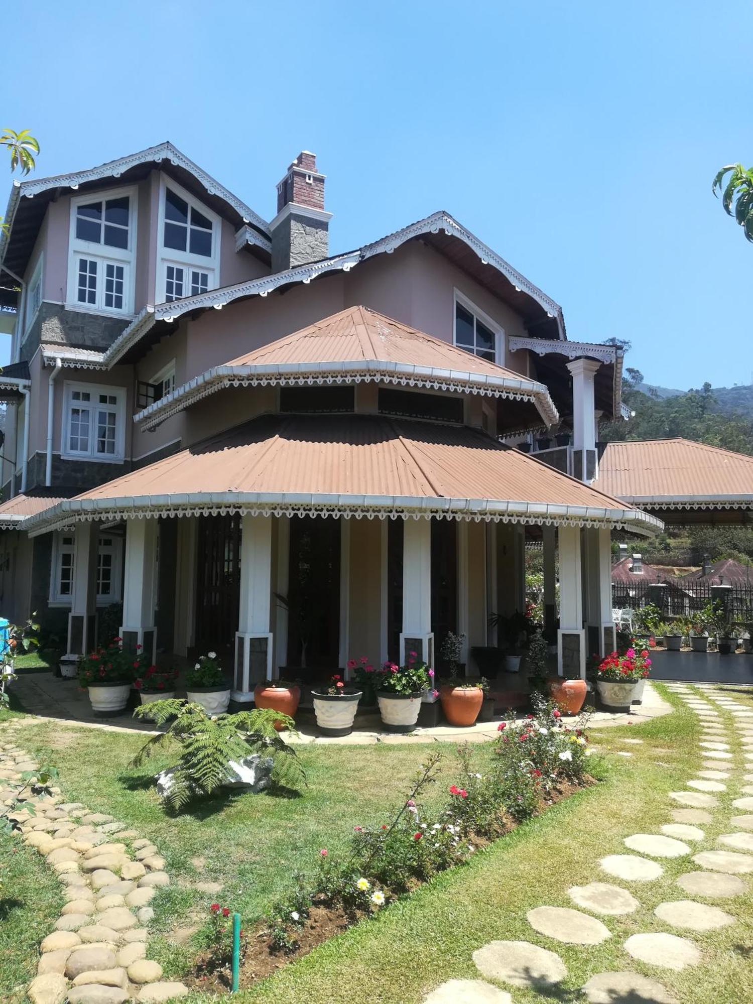 Appartamento Royal Wattles Nuwara Eliya Esterno foto