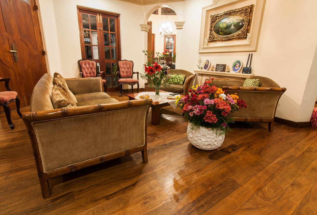 Appartamento Royal Wattles Nuwara Eliya Esterno foto